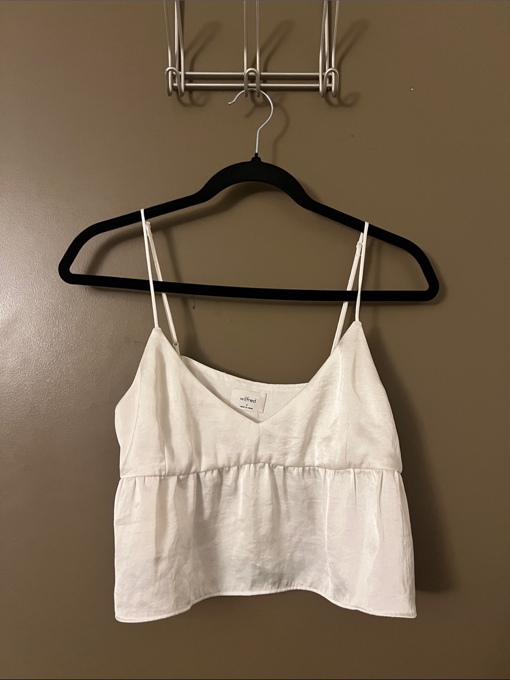 Aritzia Wilfred Lover Satin Camisole – Light Birch - Size Small - Picture 2 of 8